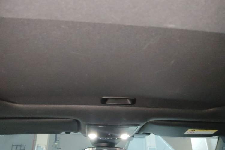 Used Honda Civic 2022 240TURBO CVT Dynamic Edition Headliner