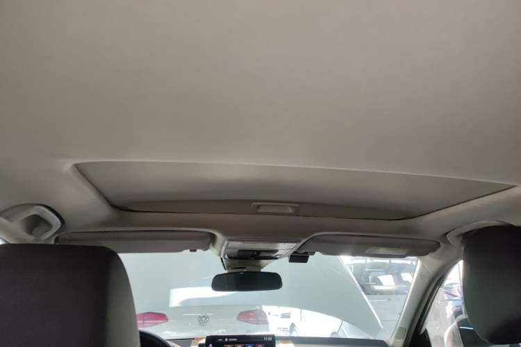 Used Honda Civic 2022 240TURBO CVT Dynamic Edition Headliner