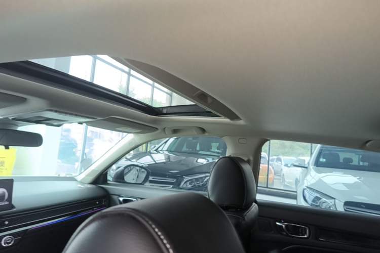 Used Honda Civic 2022 240TURBO CVT Dynamic Edition Headliner