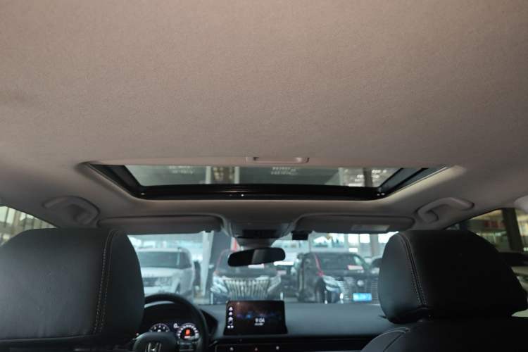 Used Honda Civic 2022 240TURBO CVT Dynamic Edition Headliner