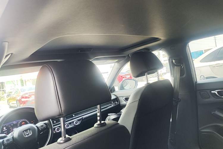 Used Honda Civic 2022 240TURBO CVT Dynamic Edition Headliner