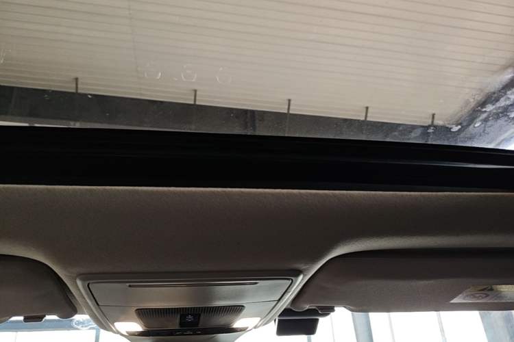 Used Honda Civic 2022 240TURBO CVT Dynamic Edition Headliner