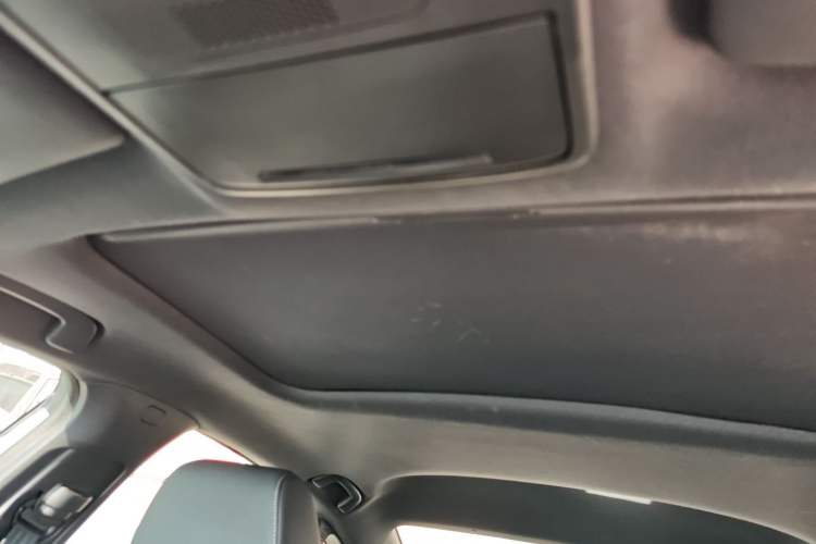 Used Honda Civic 2022 240TURBO CVT Dynamic Edition Headliner