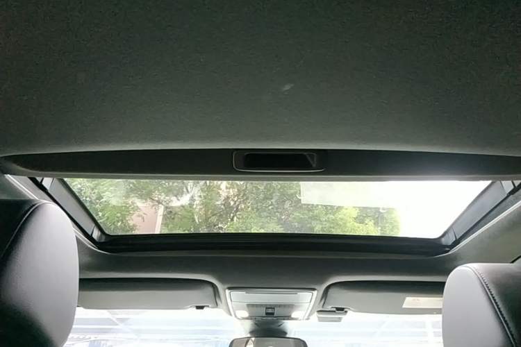 Used Honda Civic 2022 240TURBO CVT Dynamic Edition Headliner