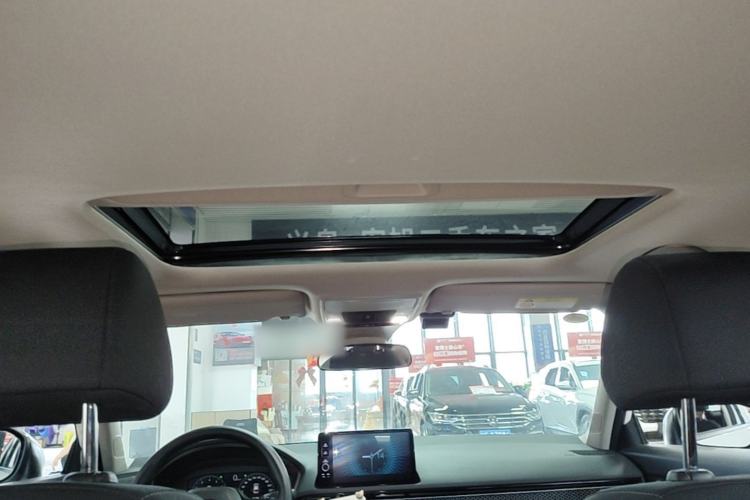 Used Honda Civic 2022 240TURBO CVT Dynamic Edition Headliner