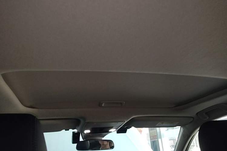 Used Honda Civic 2022 240TURBO CVT Dynamic Edition Headliner