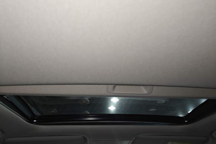 Used Honda Civic 2022 240TURBO CVT Dynamic Edition Headliner