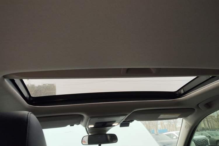 Used Honda Civic 2022 240TURBO CVT Dynamic Edition Headliner