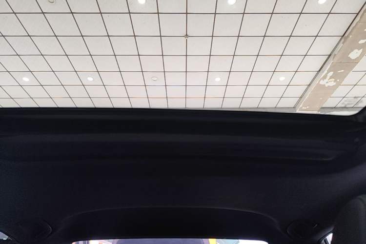 Used Honda Civic 2022 240TURBO CVT Dynamic Edition Headliner