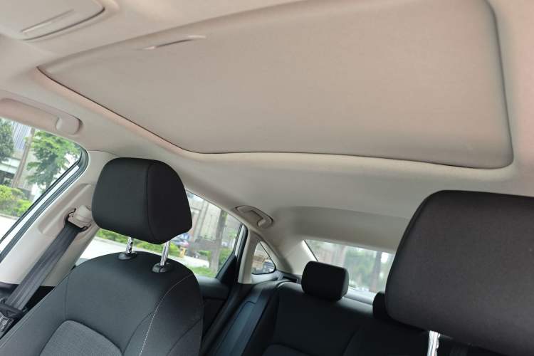 Used Honda Civic 2022 240TURBO CVT Dynamic Edition Headliner