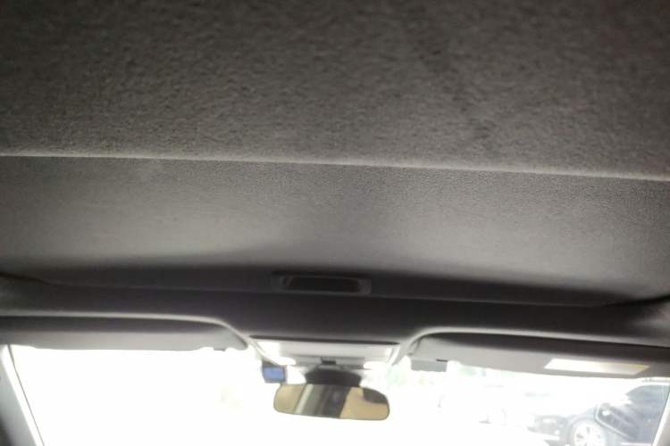Used Honda Civic 2022 240TURBO CVT Dynamic Edition Headliner