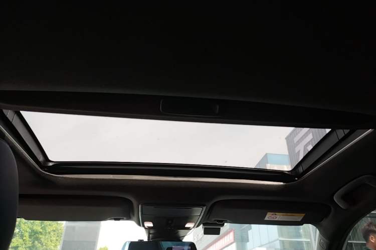 Used Honda Civic 2022 240TURBO CVT Dynamic Edition Headliner