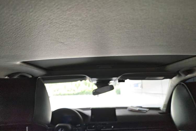 Used Honda Civic 2022 240TURBO CVT Dynamic Edition Headliner