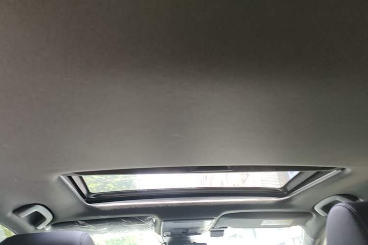 Used Honda Civic 2022 240TURBO CVT Dynamic Edition Headliner
