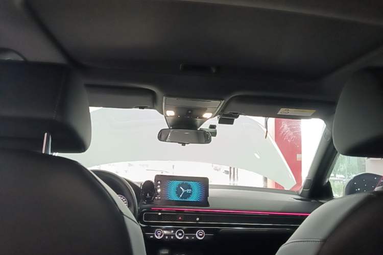 Used Honda Civic 2022 240TURBO CVT Dynamic Edition Headliner