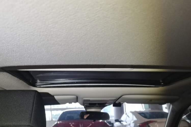 Used Honda Civic 2022 240TURBO CVT Dynamic Edition Headliner