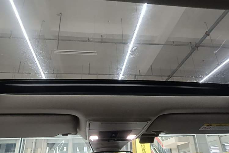 Used Honda Civic 2022 240TURBO CVT Dynamic Edition Headliner