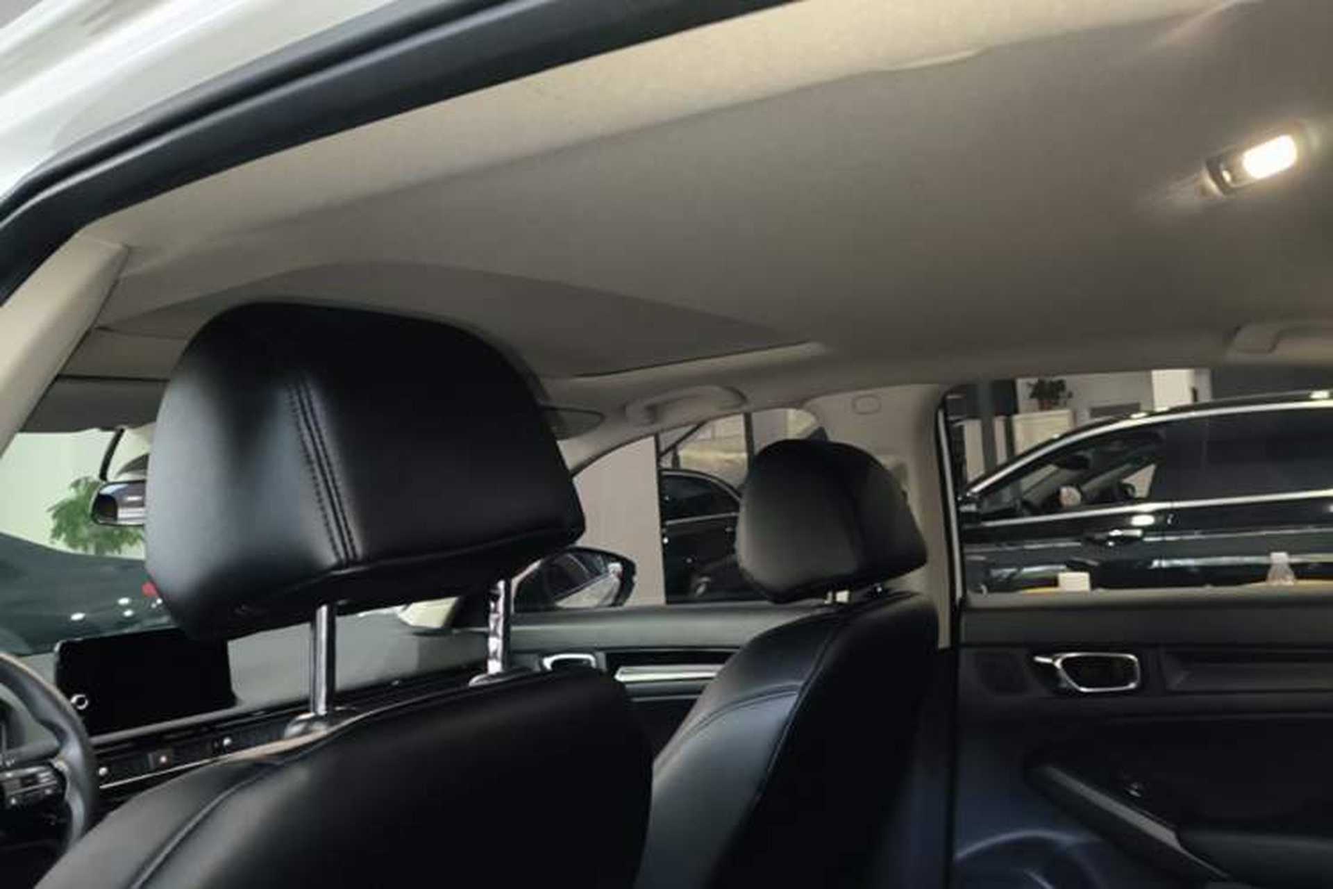 Used Honda Civic 2022 240TURBO CVT Dynamic Edition Headliner