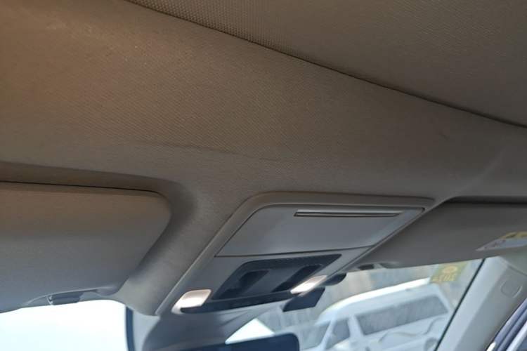 Used Honda Civic 2022 240TURBO CVT Dynamic Control Version Headliner