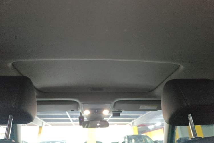 Used Honda Civic 2022 240TURBO CVT Dynamic Edition Headliner