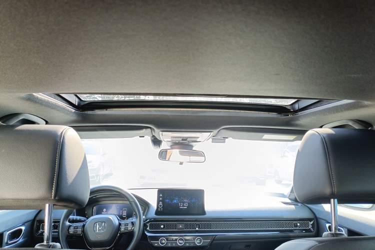 Used Honda Civic 2022 240TURBO CVT Dynamic Edition Headliner