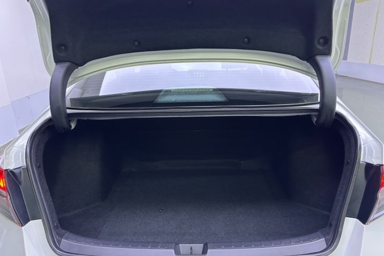 Used Honda Civic 2022 240TURBO CVT Dynamic Edition Interior 1