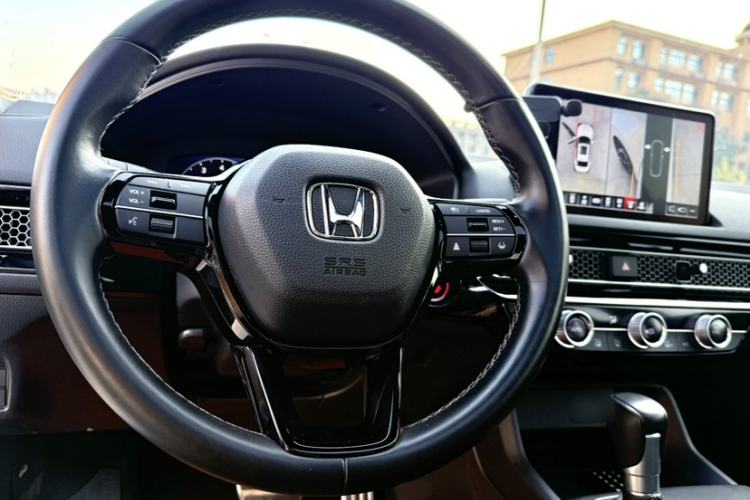 Used Honda Civic 2022 240TURBO CVT Dynamic Edition Interior 1