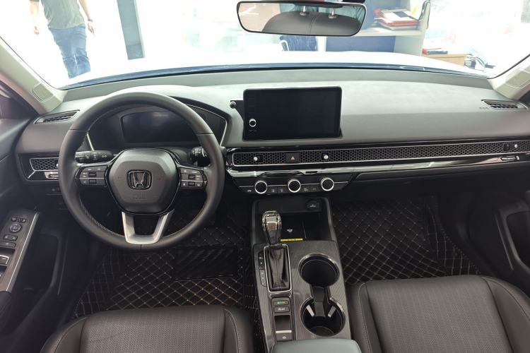 Used Honda Civic 2022 240TURBO CVT Dynamic Control Version Interior 1