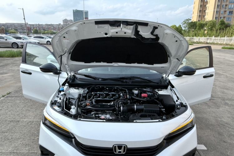 Used Honda Civic 2022 240TURBO CVT Dynamic Edition Interior 14