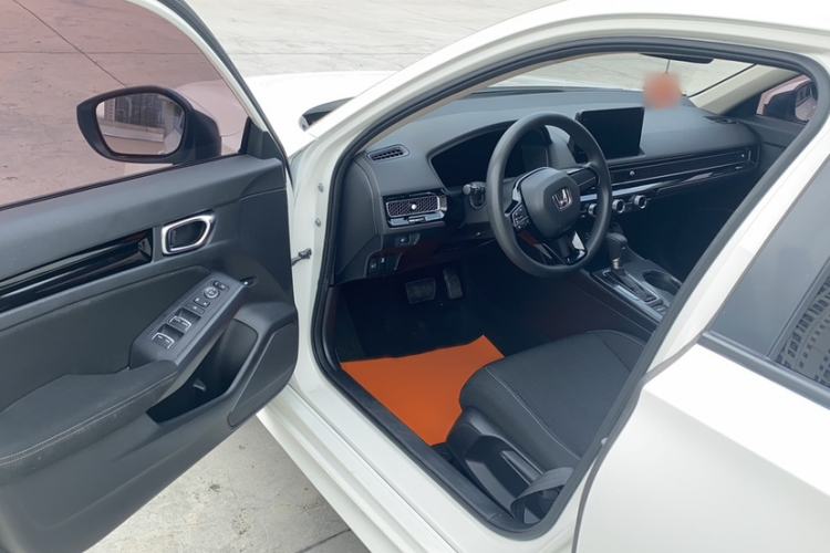 Used Honda Civic 2022 180TURBO CVT Shangdong Edition Interior 2