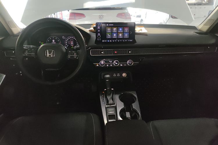 Used Honda Civic 2022 240TURBO CVT Dynamic Edition Interior 2