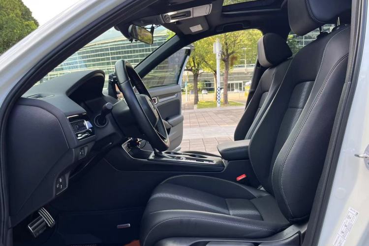 Used Honda Civic 2022 240TURBO CVT Dynamic Edition Interior 2