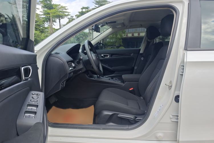 Used Honda Civic 2022 240TURBO CVT Dynamic Edition Interior 2