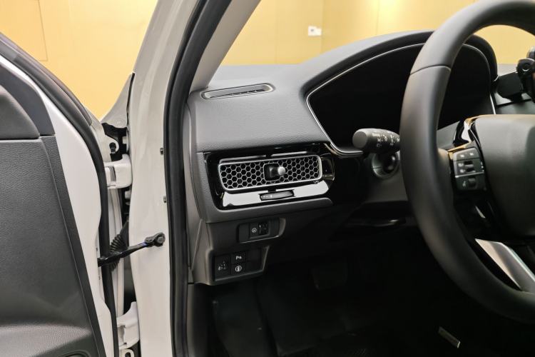 Used Honda Civic 2022 240TURBO CVT Dynamic Control Version Interior 2