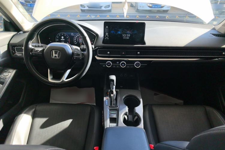 Used Honda Civic 2022 240TURBO CVT Dynamic Control Version Interior 2