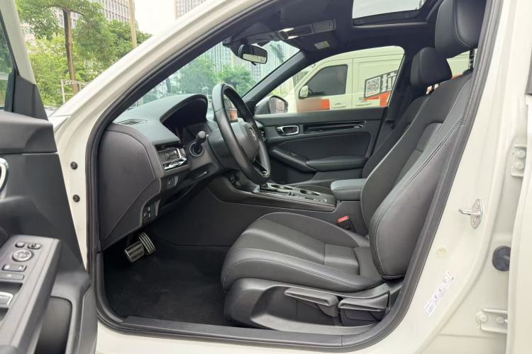 Used Honda Civic 2022 240TURBO CVT Dynamic Edition Interior 3