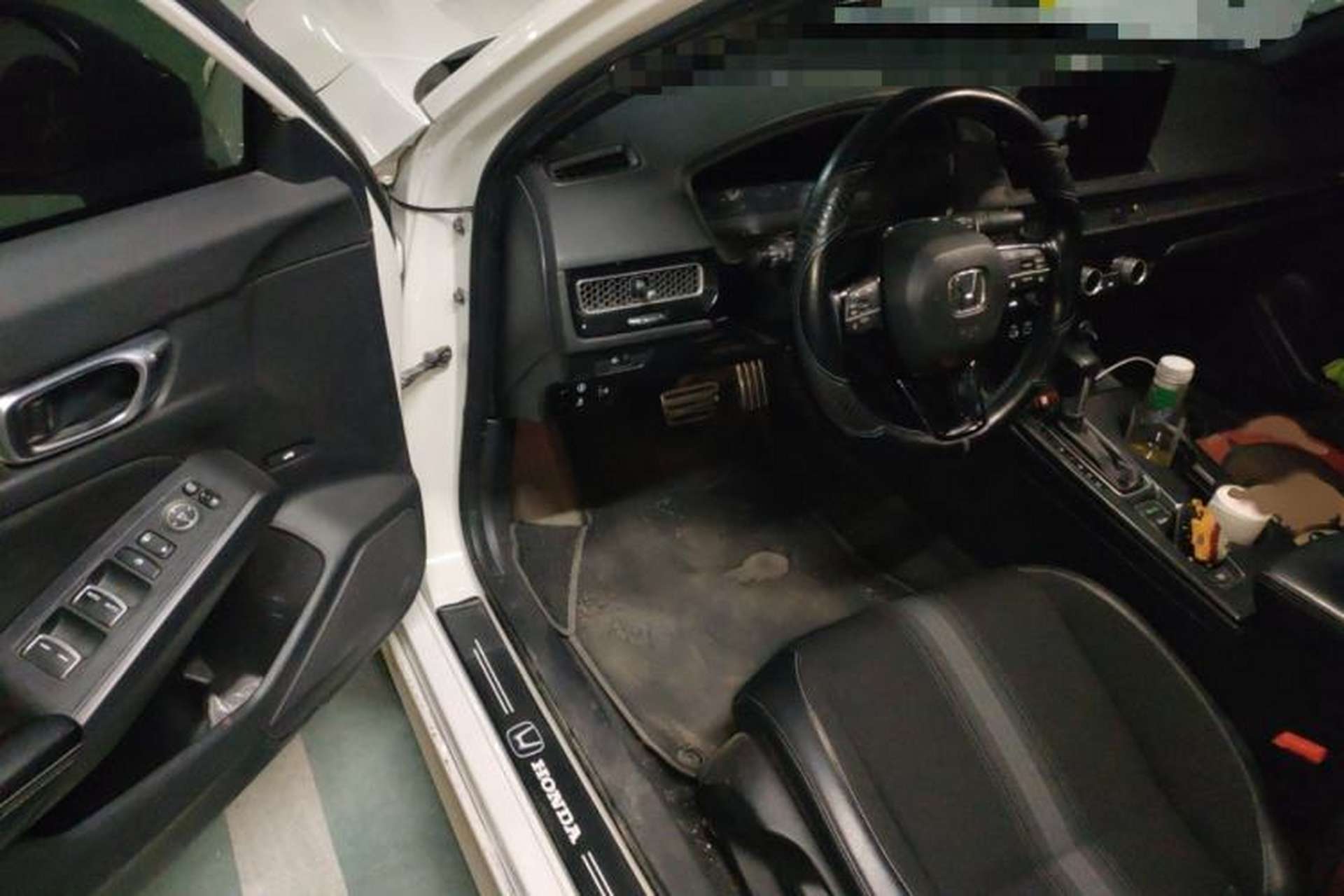 Used Honda Civic 2022 240TURBO CVT Dynamic Edition Interior 3