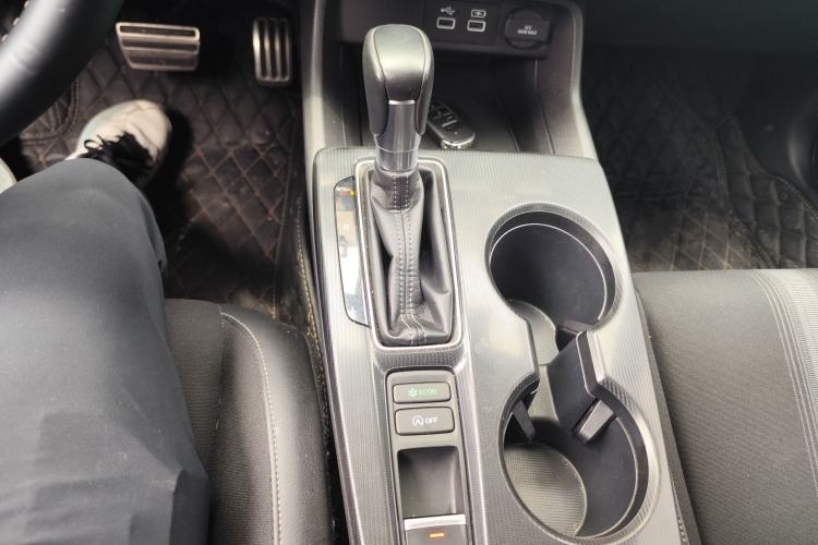 Used Honda Civic 2022 240TURBO CVT Dynamic Edition Interior 3