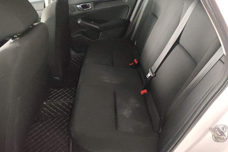 Used Honda Civic 2022 240TURBO CVT Dynamic Edition Interior 4