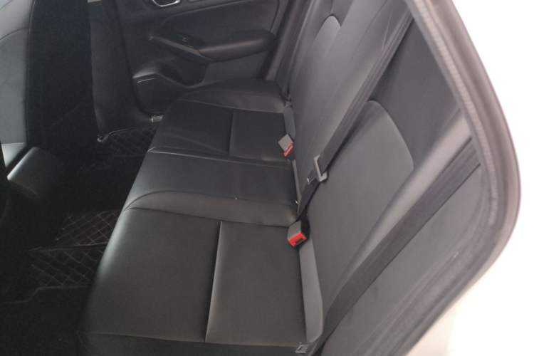Used Honda Civic 2022 240TURBO CVT Dynamic Edition Interior 4