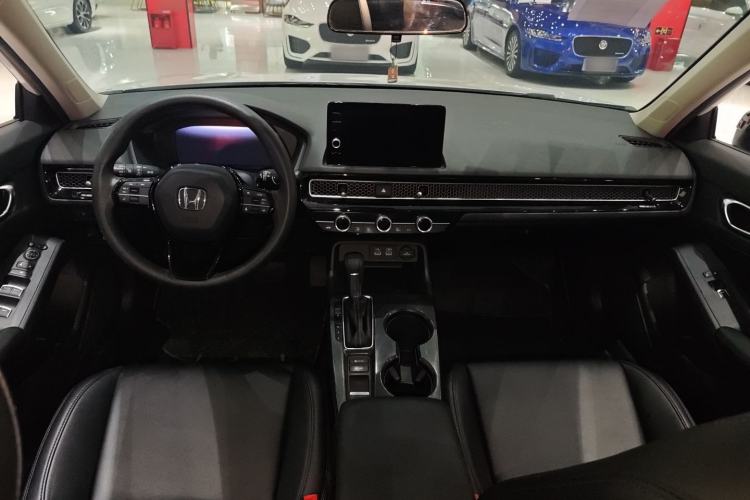 Used Honda Civic 2022 240TURBO CVT Dynamic Edition Interior 5