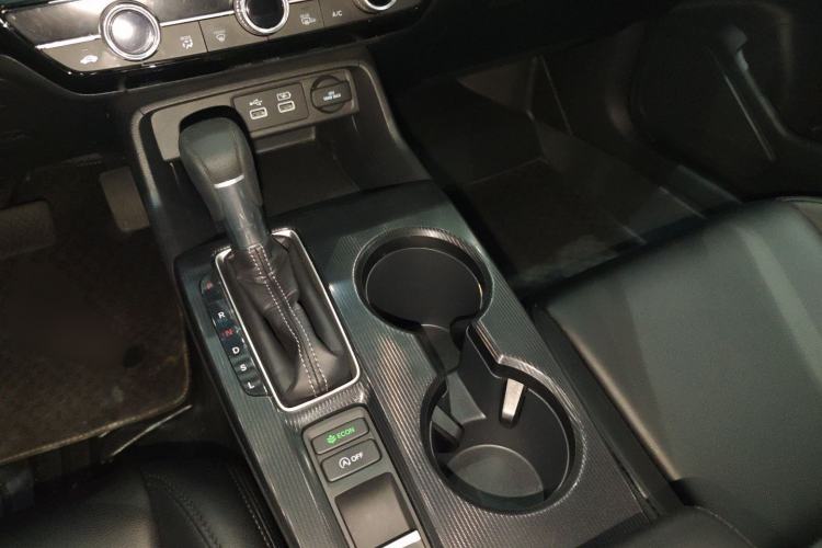 Used Honda Civic 2022 240TURBO CVT Dynamic Edition Interior 6