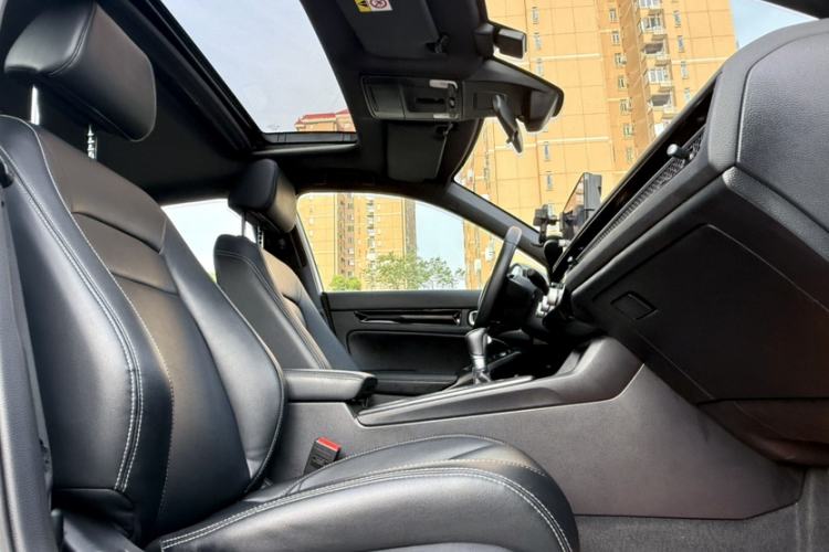 Used Honda Civic 2022 240TURBO CVT Dynamic Edition Interior 7