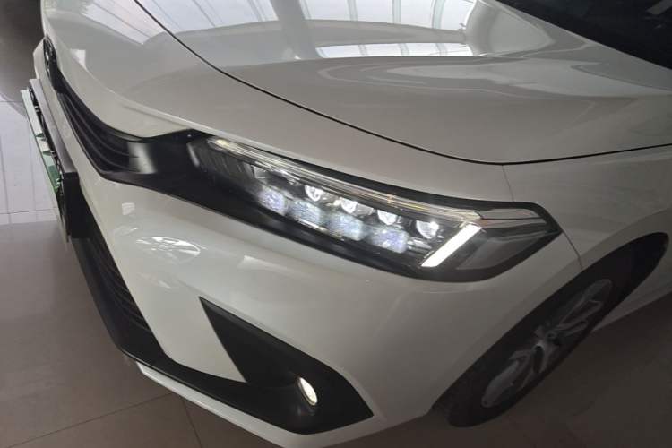 Used Honda Civic 2022 240TURBO CVT Dynamic Edition Left Front Headlight
