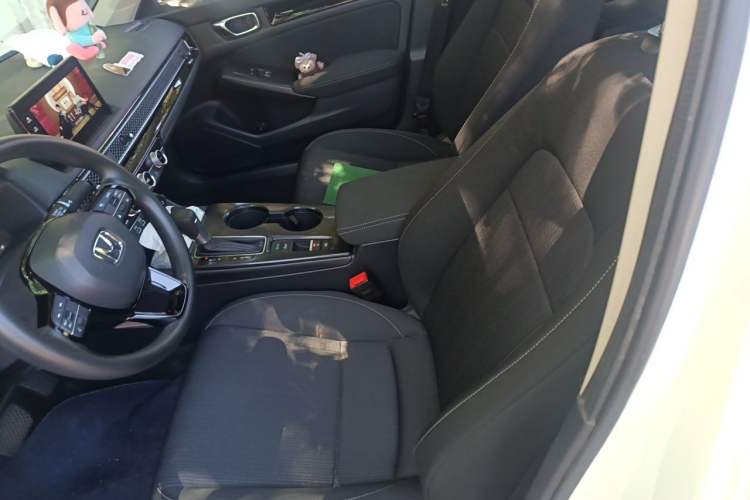 Used Honda Civic 2022 240TURBO CVT Dynamic Edition Left Front Seat