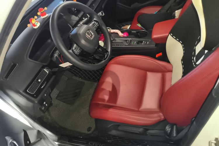 Used Honda Civic 2022 240TURBO CVT Dynamic Edition Left Front Seat