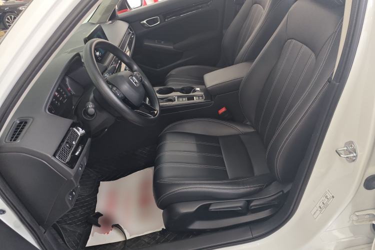 Used Honda Civic 2022 240TURBO CVT Dynamic Edition Left Front Seat