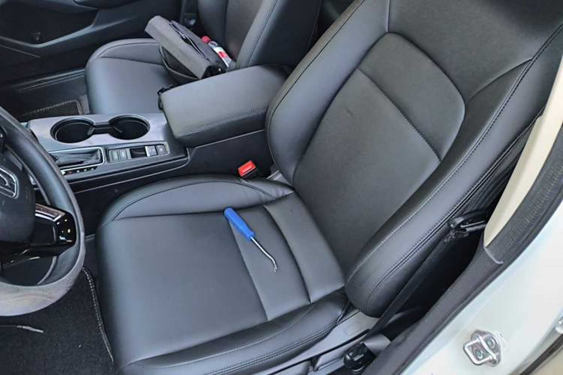 Used Honda Civic 2022 240TURBO CVT Dynamic Edition Left Front Seat