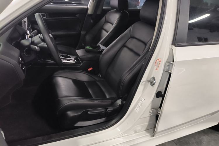 Used Honda Civic 2022 240TURBO CVT Dynamic Edition Left Front Seat