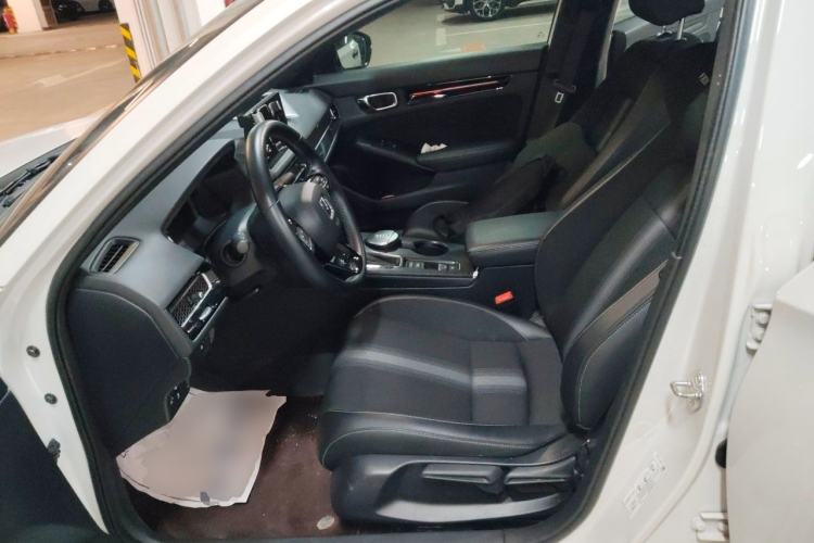 Used Honda Civic 2022 240TURBO CVT Dynamic Edition Left Front Seat